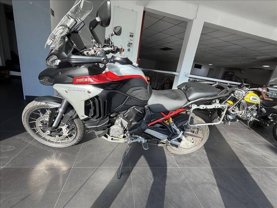 DUCATI MULTISTRADA 1200 V4 RALLY ADVENTURE 